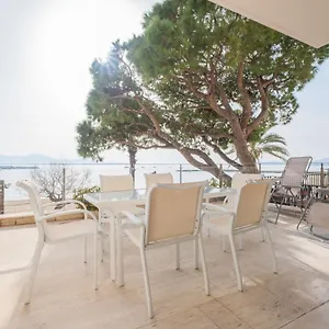 https://beach-front-aprtment-with-dinning-terrace.balearic-islands.net