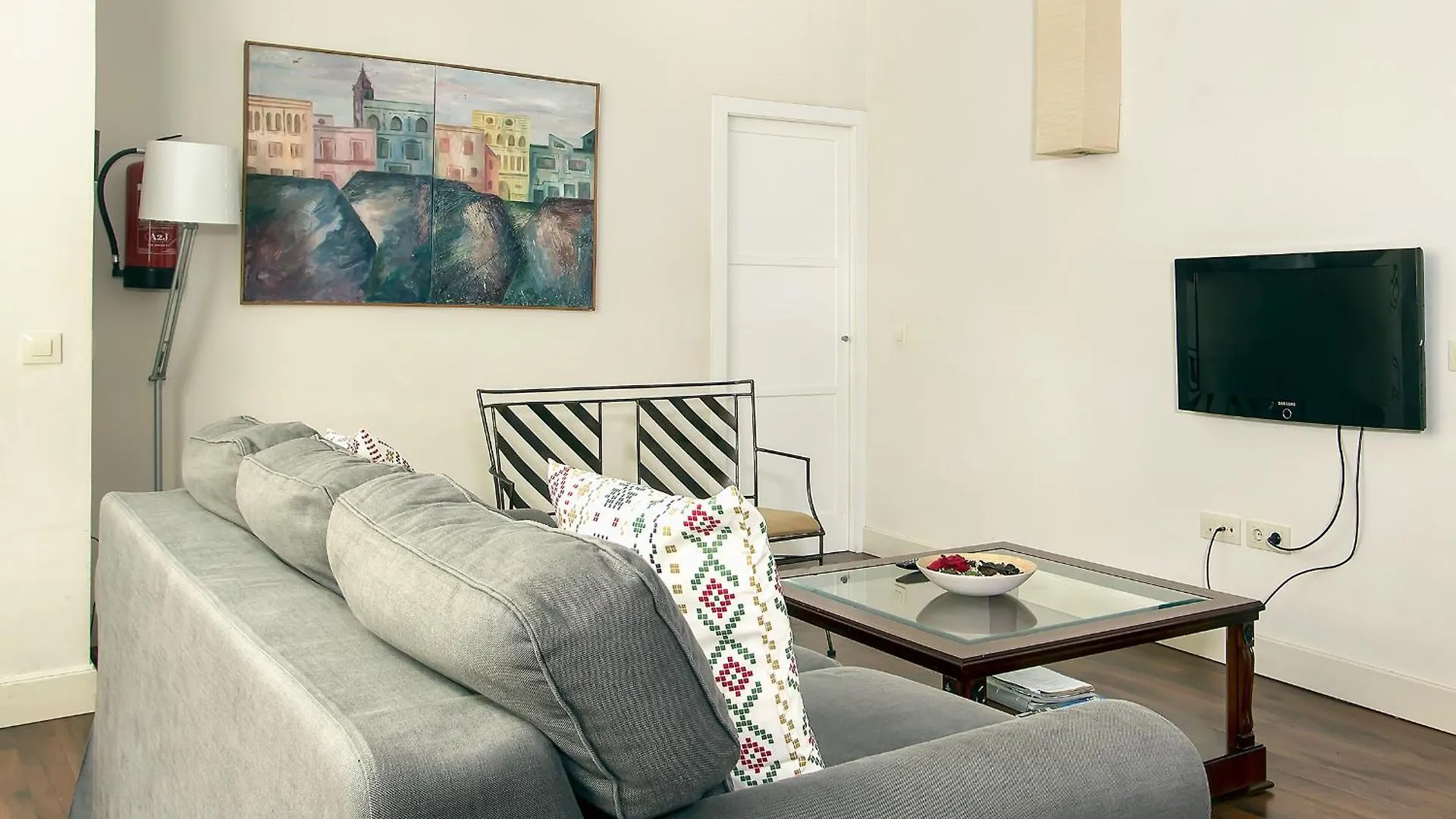 Apartamentos Quintero Seville Apartment